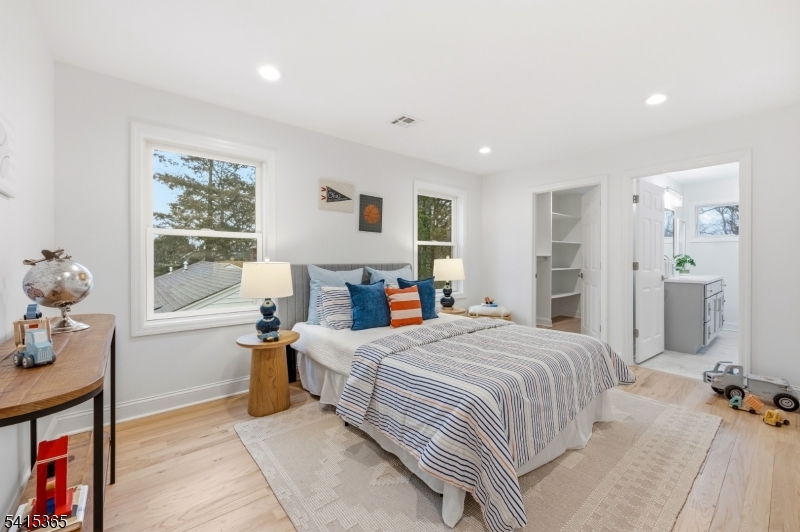 Watchung / Walnut - Residential