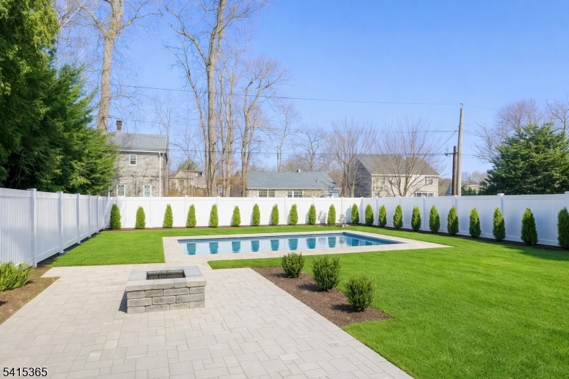 Watchung / Walnut - Residential