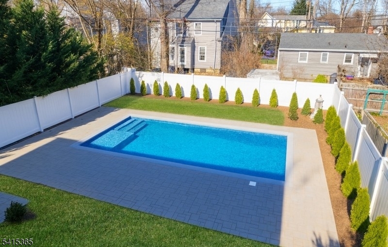 Watchung / Walnut - Residential