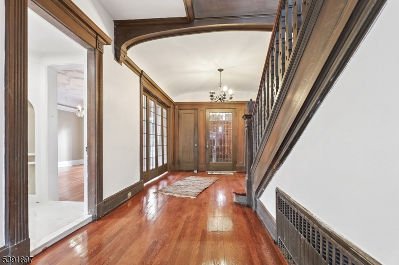 EASTSIDE MANOR SECTION - Residential