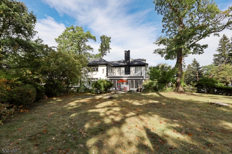 EASTSIDE MANOR SECTION - Residential