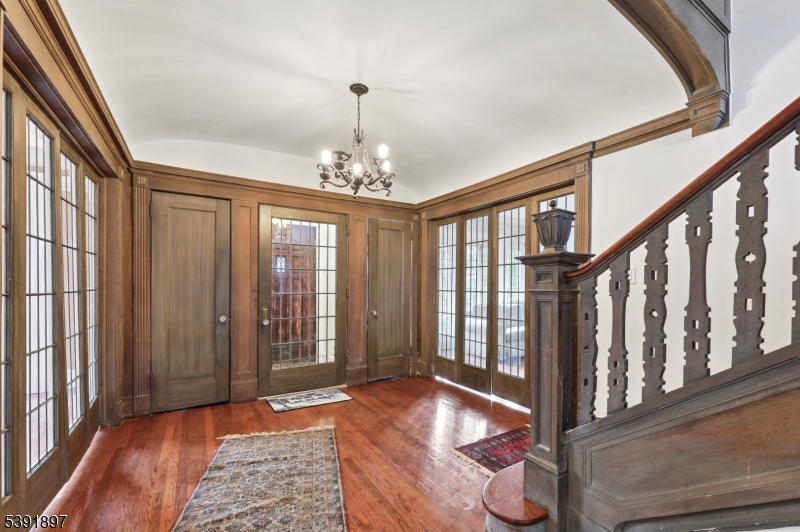 EASTSIDE MANOR SECTION - Residential