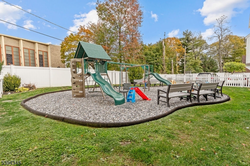 134 Boulevard unit 12 - Residential