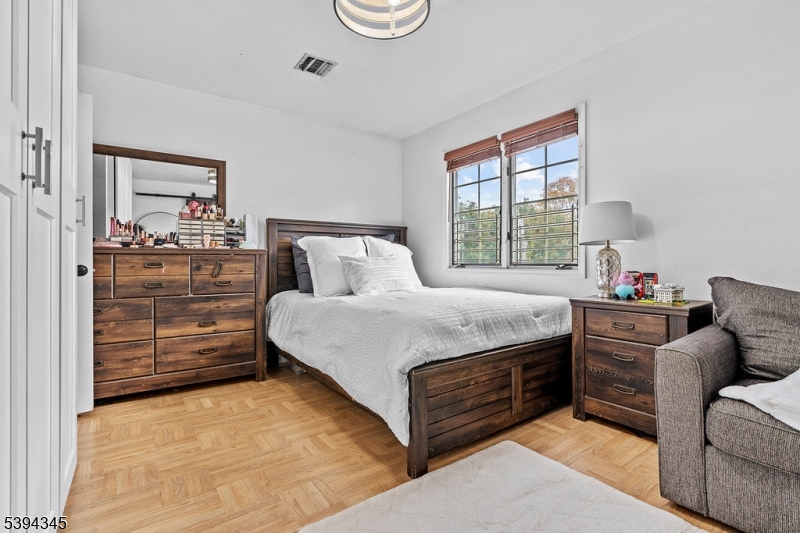 134 Boulevard unit 12 - Residential