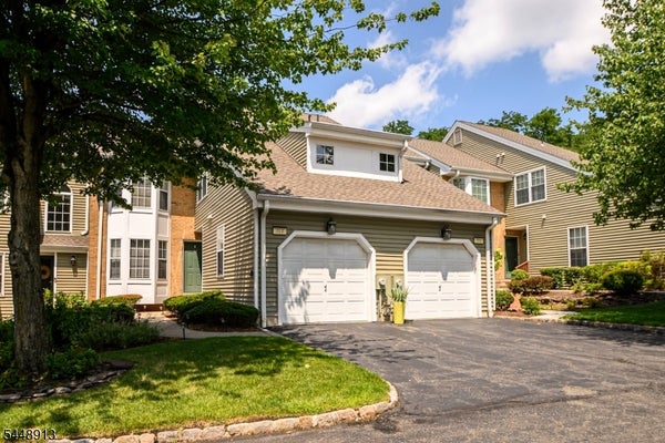 312 ARANEO DR, WEST ORANGE, NJ 07052 - Image 0d8c857d7aad4514f7d93ec8f0ebe730/2155483227