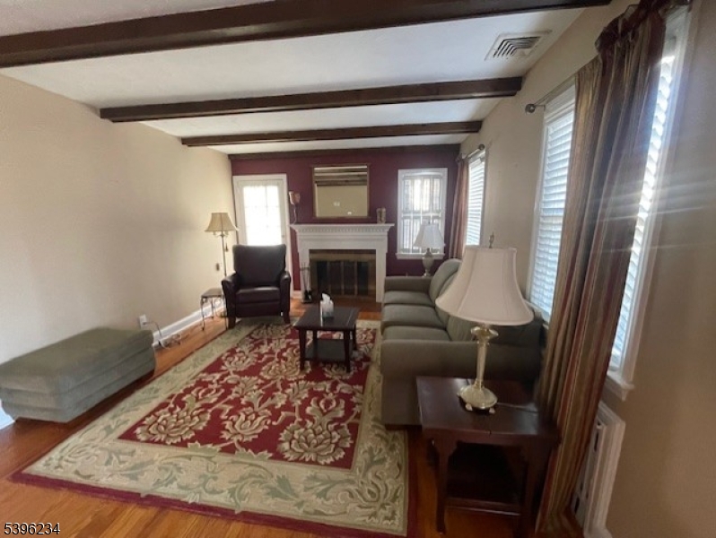 Dutch Hill - Residential