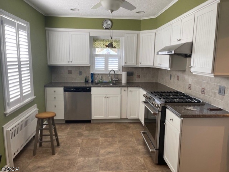 Dutch Hill - Residential