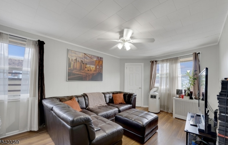 Demarest/Broughton Avenue - Residential Income