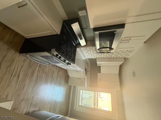 61 LAKE ST, BLOOMFIELD, NJ 07003 - Image 0daf4e03a16ffeb7908b5afe1d6035cb/1297125194