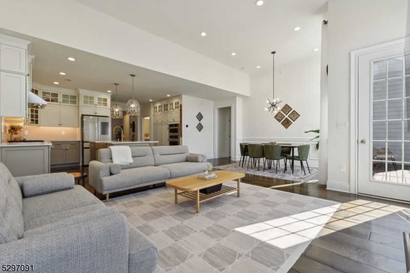 Villas at Warren - Residential