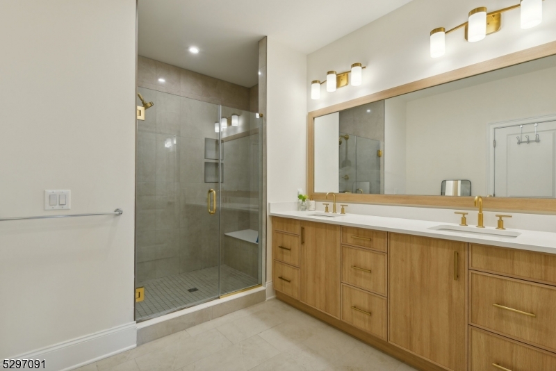 Villas at Warren - Residential