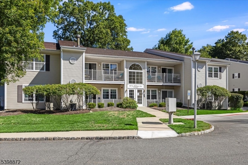 Season Glen - Residential Lease