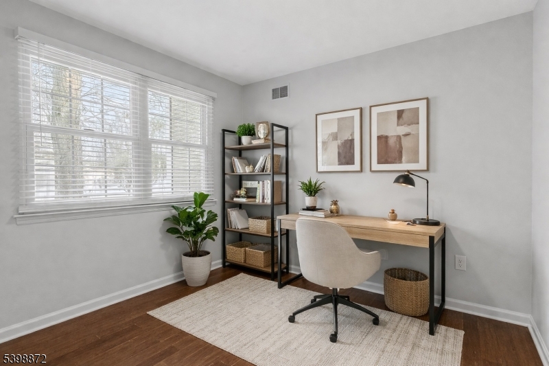 Season Glen - Residential Lease