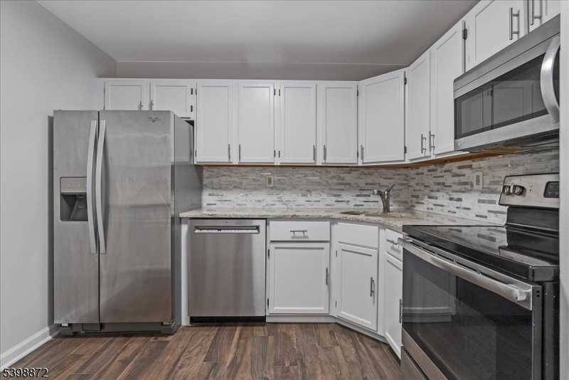 Season Glen - Residential Lease