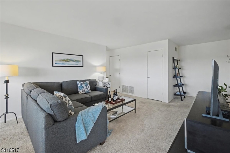 Indian Hollow - Residential