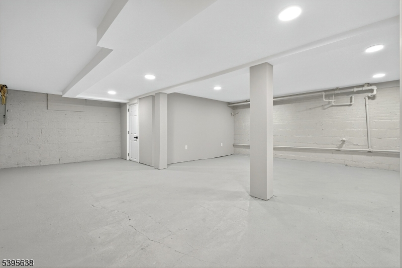 Weequahic - Residential