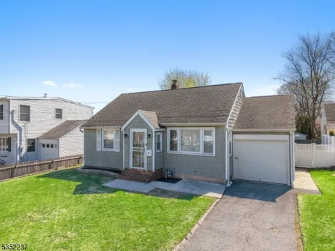 41 Birchwood Ter, Clifton City, NJ 07012 - MLS#: 3957794