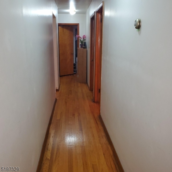 16 Hunkele St
