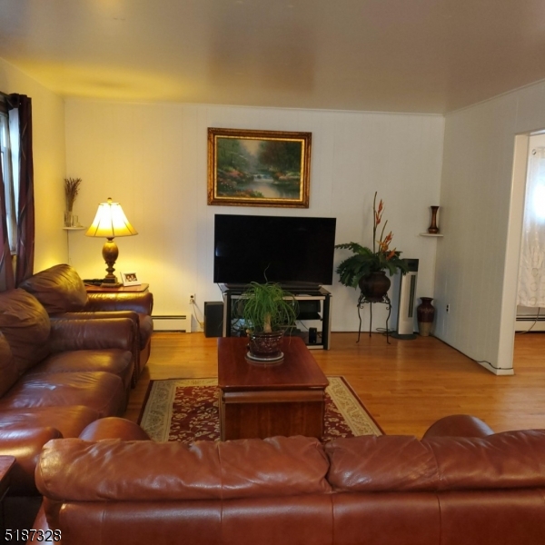 16 Hunkele St