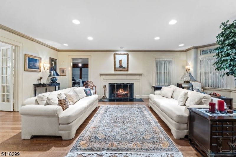 Seven Oaks - Residential