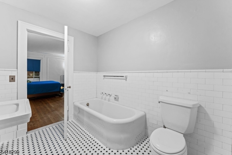 Seven Oaks - Residential