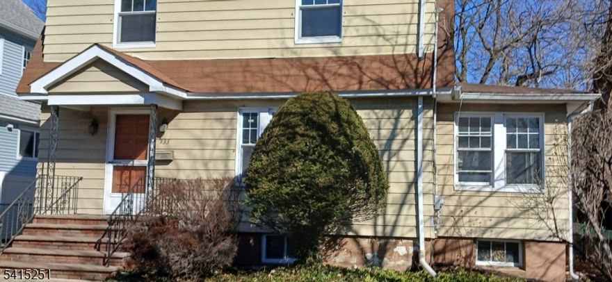 Large Colonial. Kit w/ pass thru to Din Rm w/ FP, enclosed porch, 4 spacious bdrms, Enclosed Porch/All Season Rm, walk up attic, full unfin bsmt. Level property w/ 1 car det gar. Needs TLC. Sold AS IS