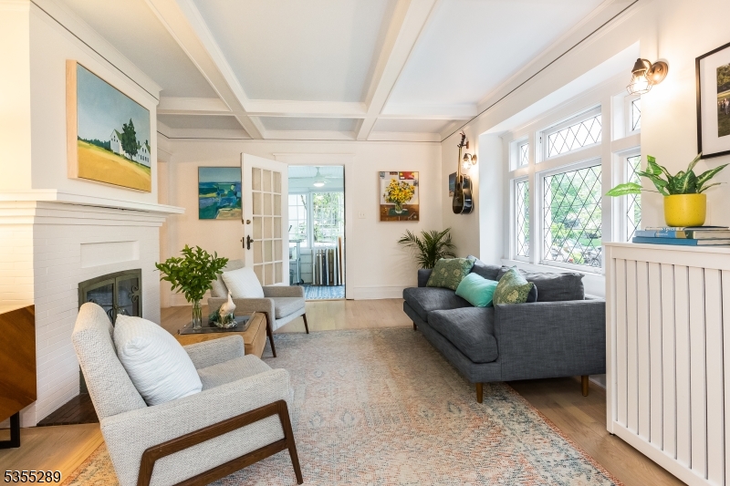 12 Bruce Rd