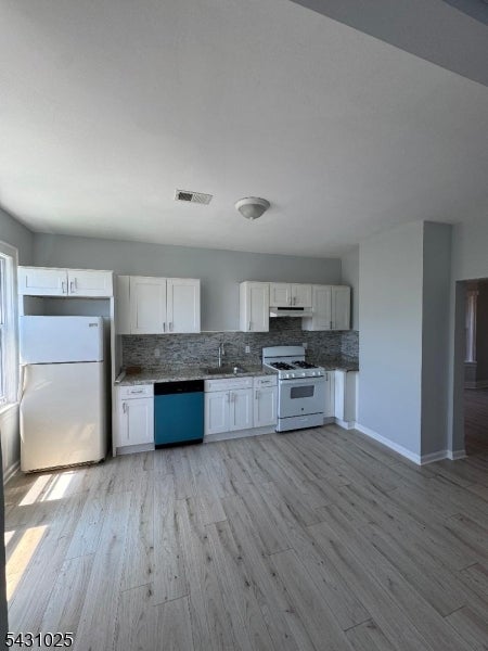 28 Niles St - Photo 2