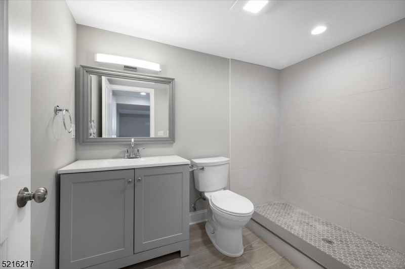 Cedar Knolls - Residential Lease