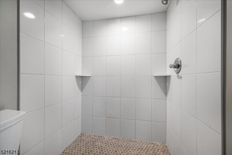 Cedar Knolls - Residential Lease