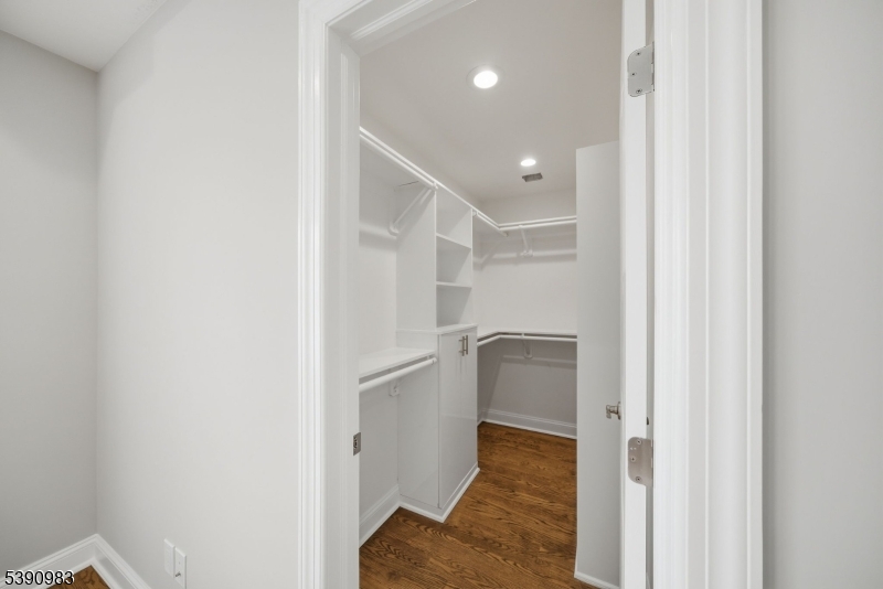 LAKE PARSIPPANY - Residential