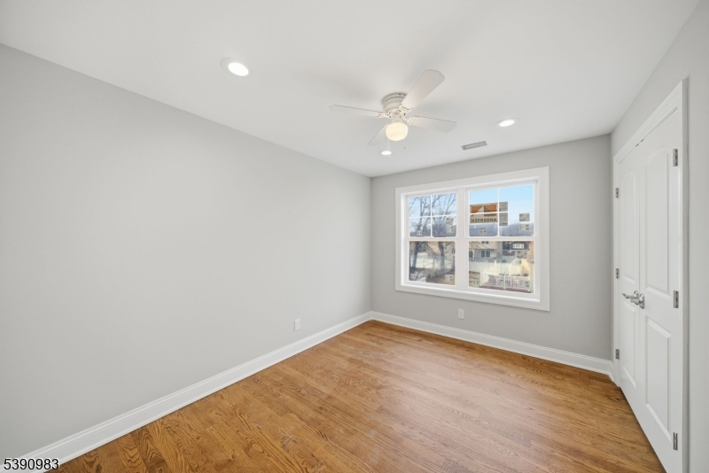 LAKE PARSIPPANY - Residential