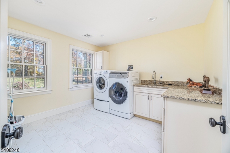 Washington Corner - Residential