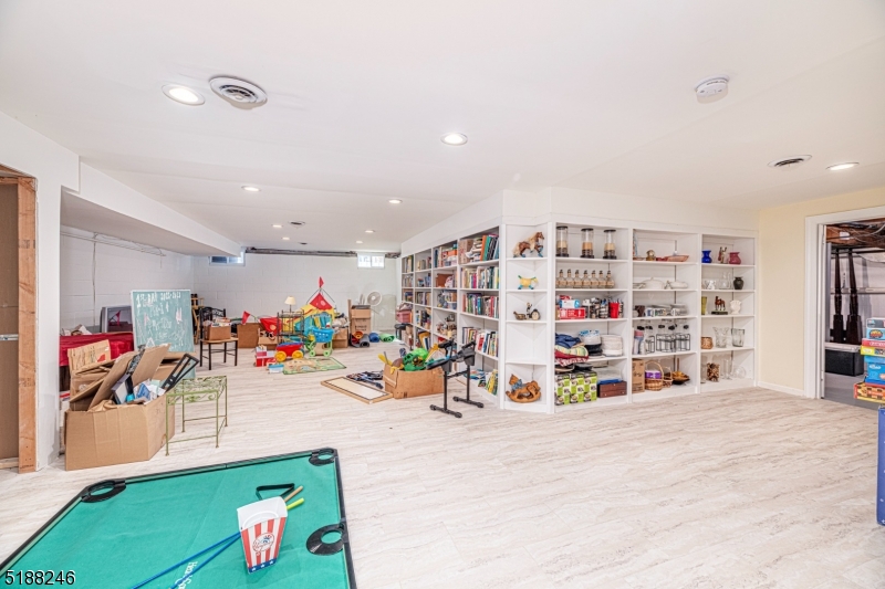 Washington Corner - Residential