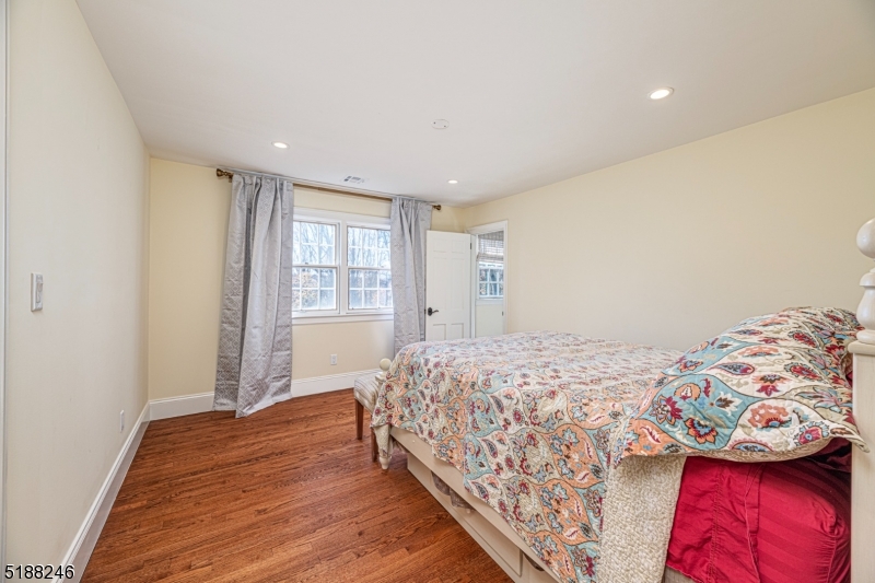 Washington Corner - Residential