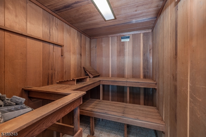 Washington Corner - Residential