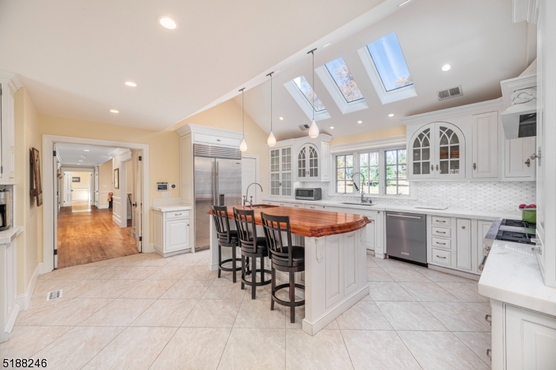 Washington Corner - Residential