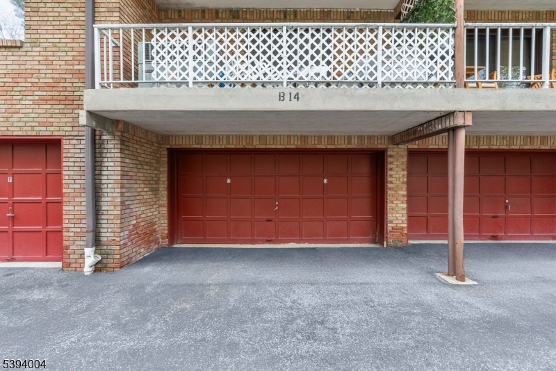 Knolls Condominiums - Residential