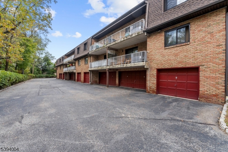 Knolls Condominiums - Residential