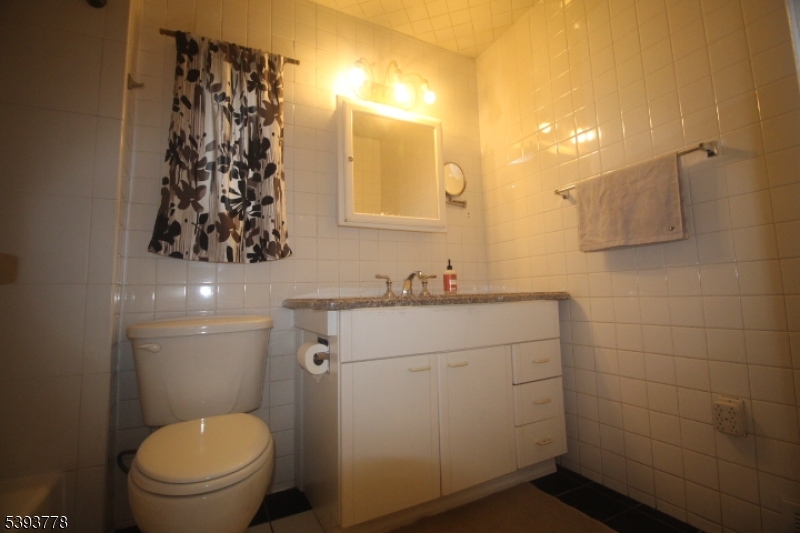 Hiawatha - Residential Lease