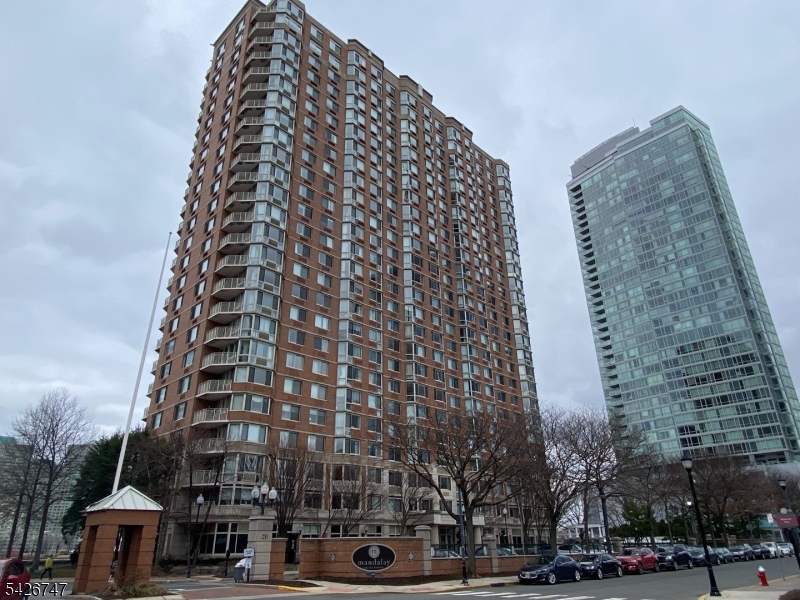 Mandalay on the Hudson - Residential Lease