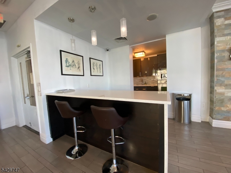Mandalay on the Hudson - Residential Lease