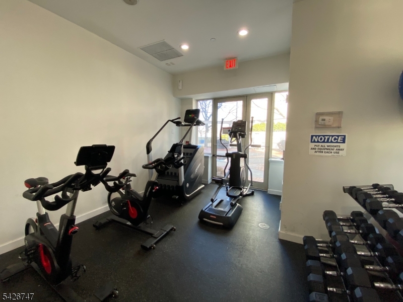Mandalay on the Hudson - Residential Lease