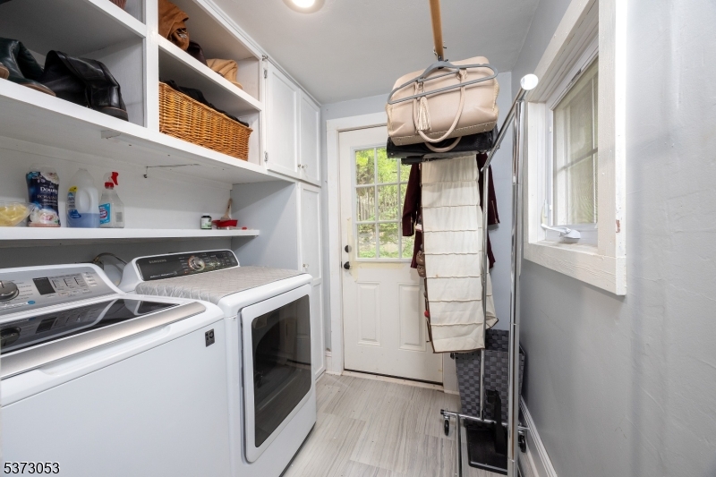 Lambertville City, New Jersey 08530, United States, 3 Bedrooms Bedrooms, ,1 BathroomBathrooms,Residential,Active,175846