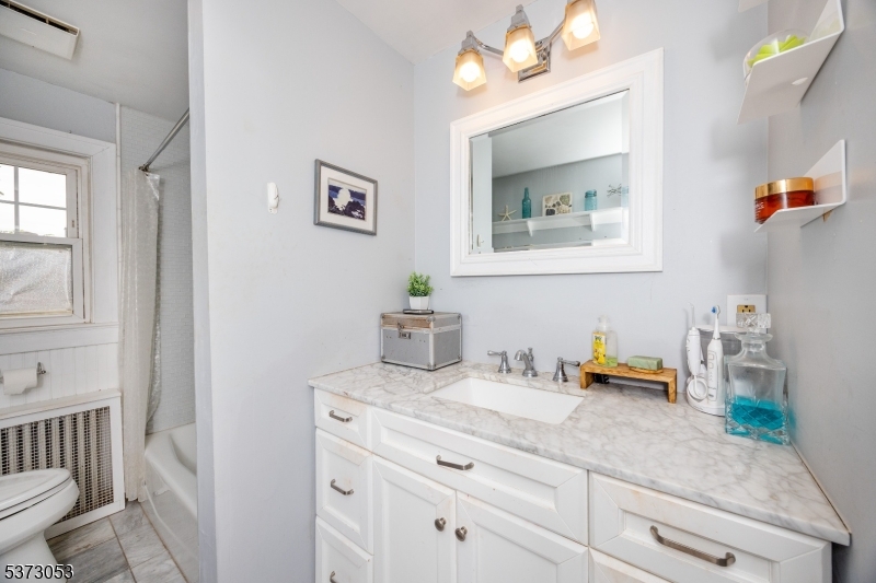 Lambertville City, New Jersey 08530, United States, 3 Bedrooms Bedrooms, ,1 BathroomBathrooms,Residential,Active,175846