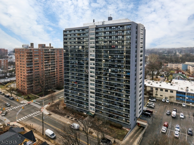 Carlton Towers - Residential