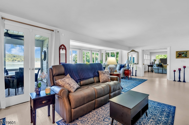 Green Pond - Residential