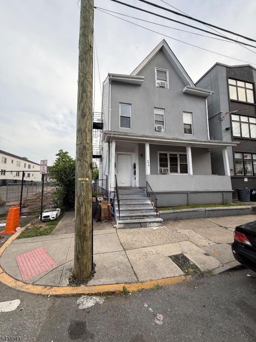 Photo 1 of 3 — 276 Governor St, Paterson City, NJ 07501