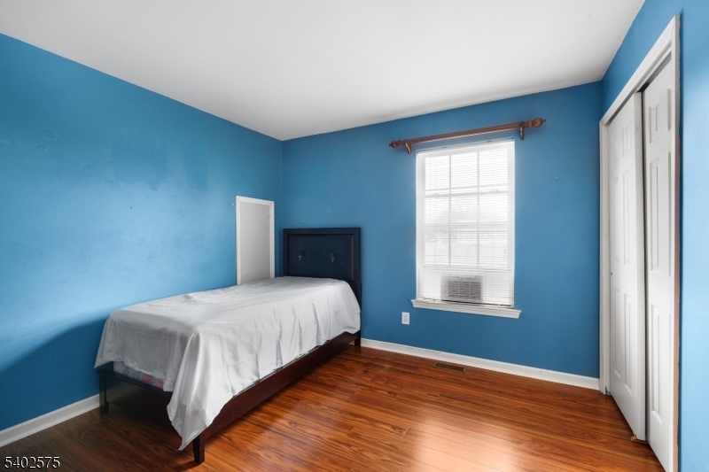 Greenwich Case - Residential