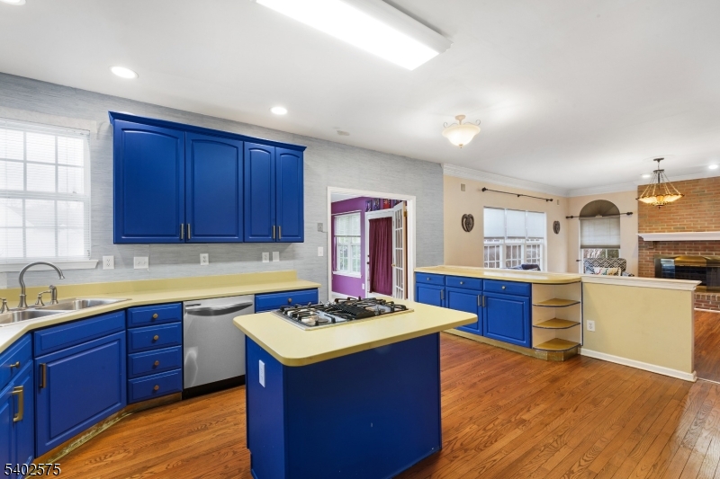 Greenwich Case - Residential